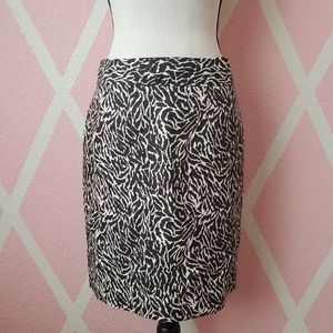 ANN TAYLOR LOFT Petite Pencil Skirt